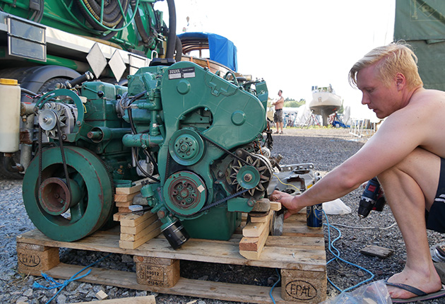 Some cruisers decide to replace their engine for peace of mind before leaving to cross the Atlantic