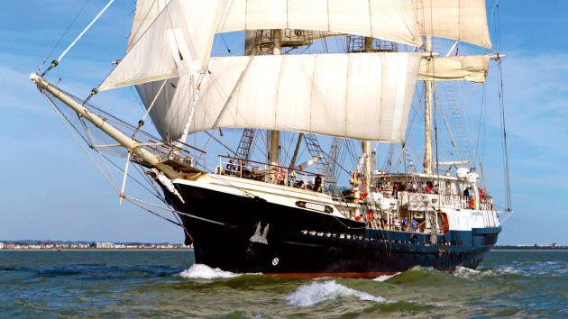 Tall ship Tenacious